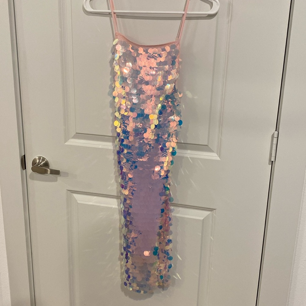 Forever 21 Party Collection Baby Pink Sequin Spaghetti Strap Mini Dress
